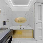 דירה Count Zrinyi Basilica Luxurious *
