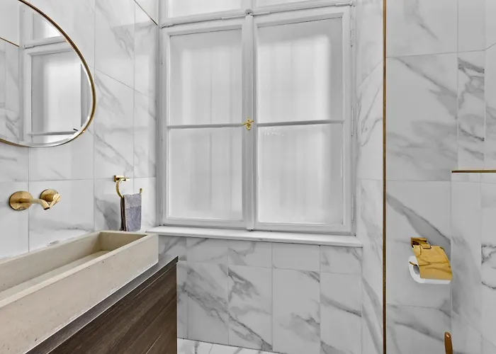 Count Zrinyi Basilica Luxurious شقة *