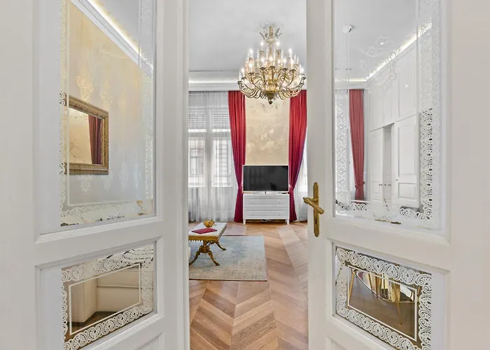شقة Count Zrinyi Basilica Luxurious
