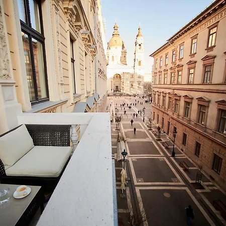 Count Zrinyi Basilica Luxurious 公寓