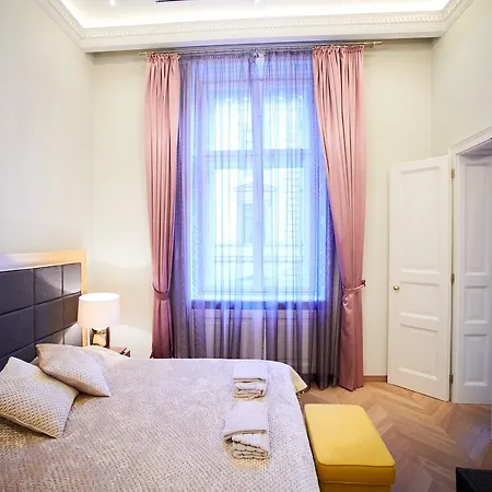 Apartment Count Zrinyi Basilica Luxurious Budapest