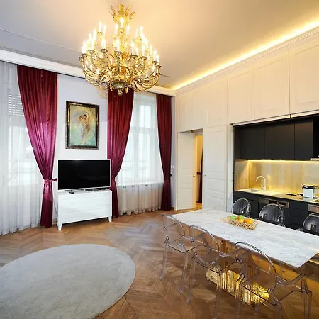 Apartment Count Zrinyi Basilica Luxurious