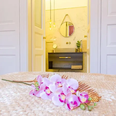 Count Zrinyi Basilica Luxurious Apartment Budapest