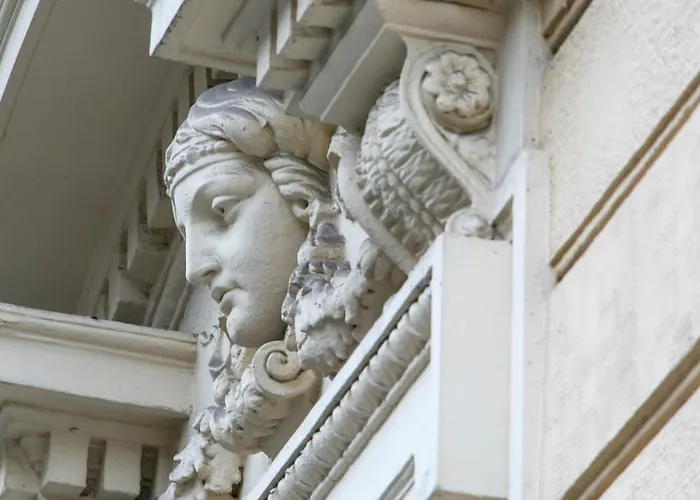 Count Zrinyi Basilica Luxurious Boedapest